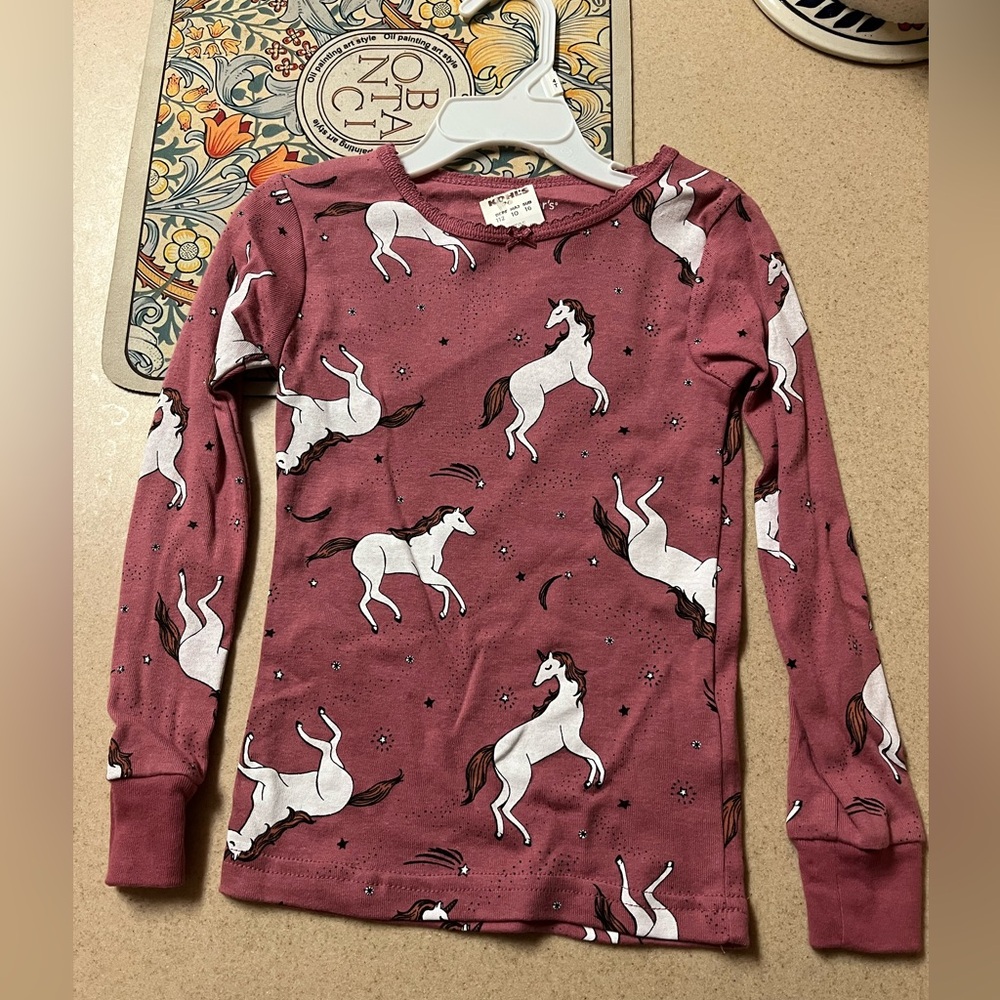 NWT Carter’s Girls Unicorn Long Sleeve Pajama Top - 4